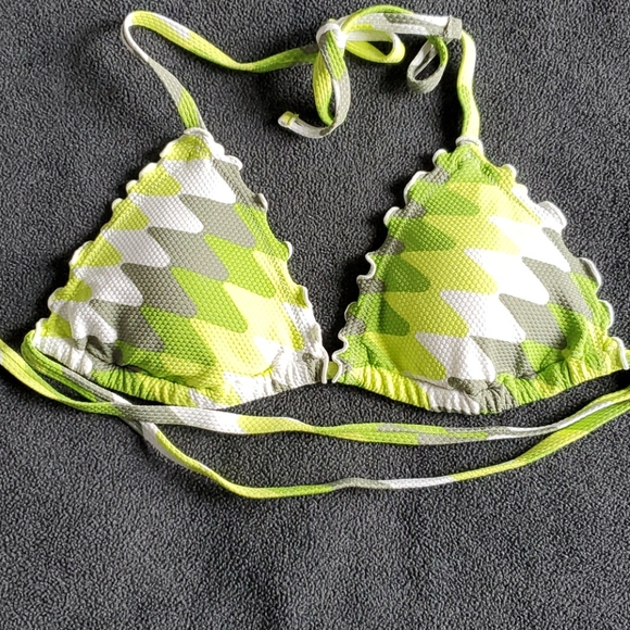 Aerie Ruffle Edge Bikini - Picture 6 of 8